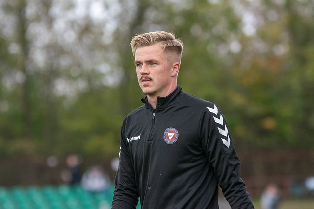 英超战报：福登双响，格瓦迪奥尔破门+送点，曼城3-2利兹联