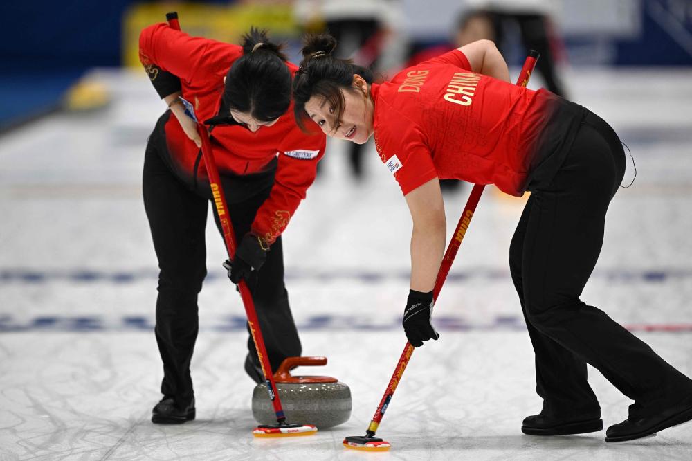 澳超半场：德斯波托夫斯基破门，十人珀斯光荣暂1-0西悉尼